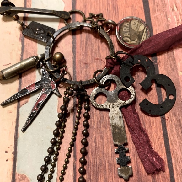 onehealingstone Jewelry - Made by hand Talisman OOAK necklace by Susan A Ray